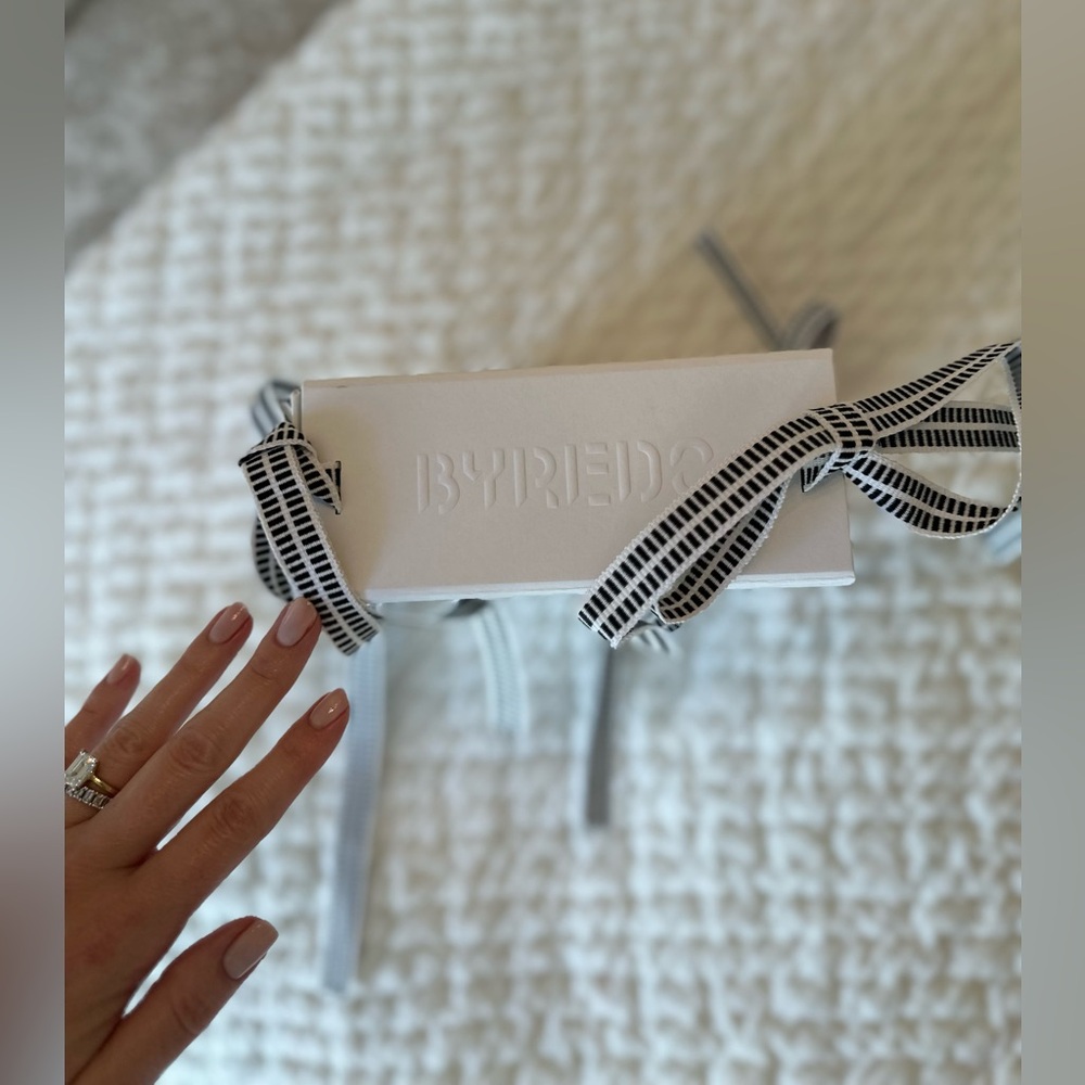 BYREDO Gift Box/Display Box - Picture 5 of 6